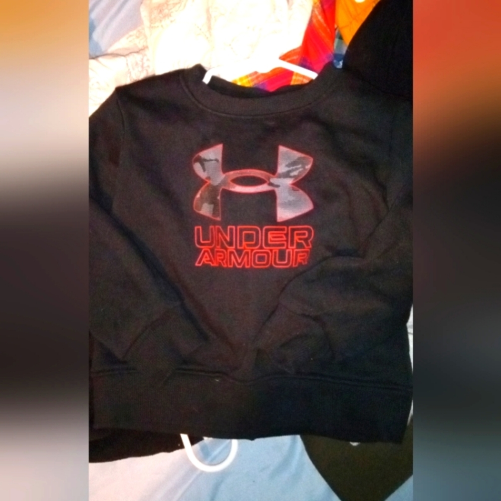 Under Armour Sweatshirt
